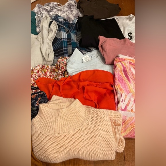 HUGE bundle - Picture 3 of 4